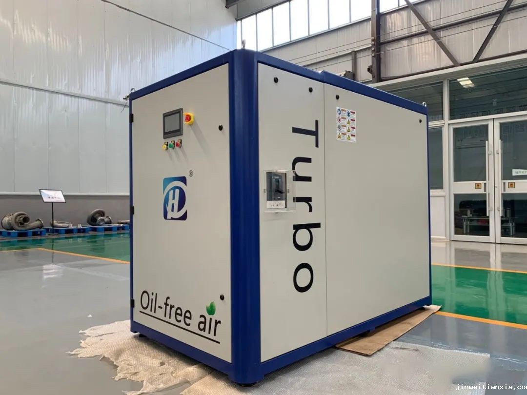 罗茨鼓风机.jpg 罗茨鼓风机.jpg